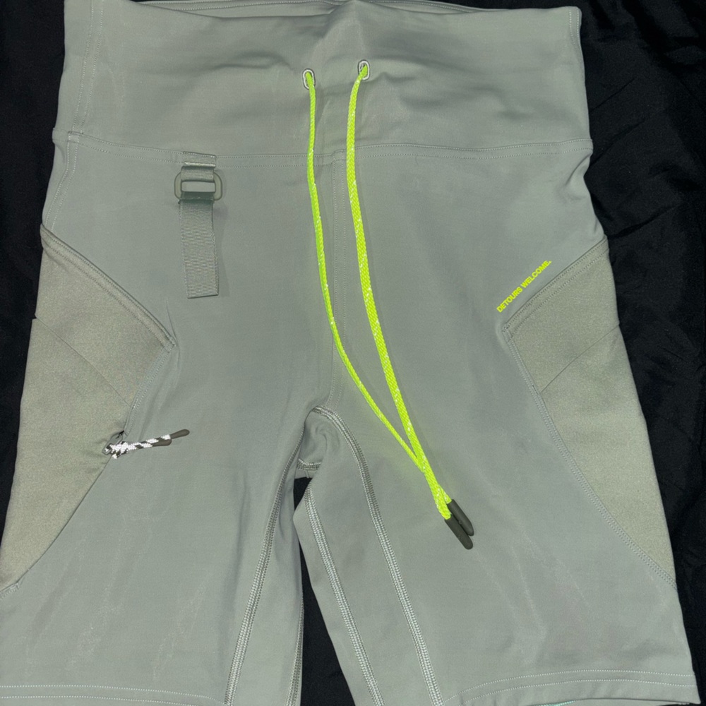 lululemon cargo hiking shorts